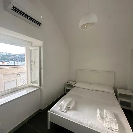 Sea House * Ponza